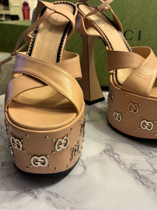 Gucci Shoes - Gucci Pink Nude Leather Platform Sandals with Studded GG Detail.